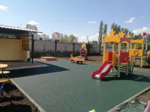 Экологическая безопасность резинового покрытия для детских площадок